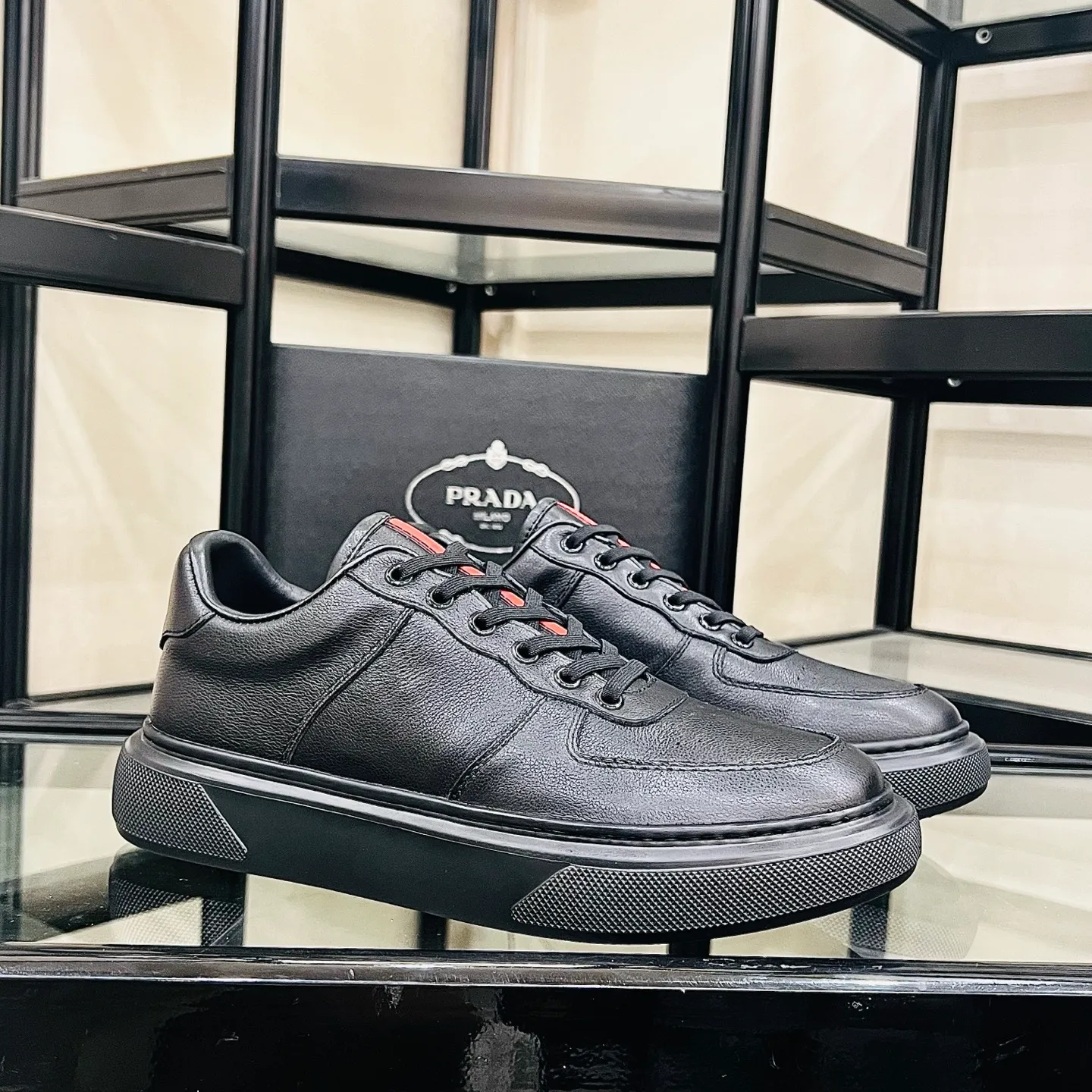 Men's shoes💰440 Prada/Prada Men's new casual shoes, this upper is made of imported calfskin + sheep lining! The outsole is made of non-slip sports foam and ultra-light, which feels good on the feet. It is a fashionable and stylish item!  Size: 38-44 (45 customized)